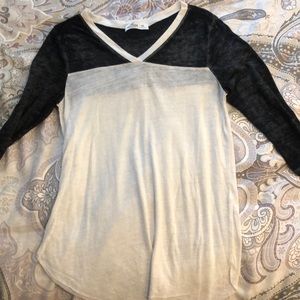 Hollister Mid-Sleeve Top